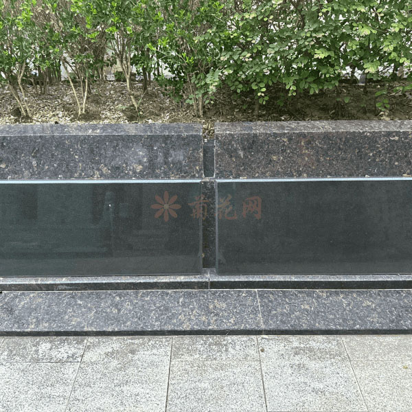 上海至尊园传统立碑花坛葬墓型4号