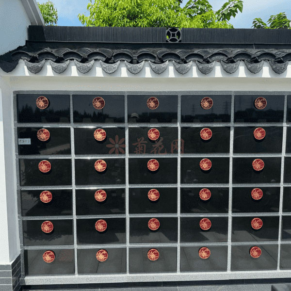 上海华南陵园传统壁葬墓型1号