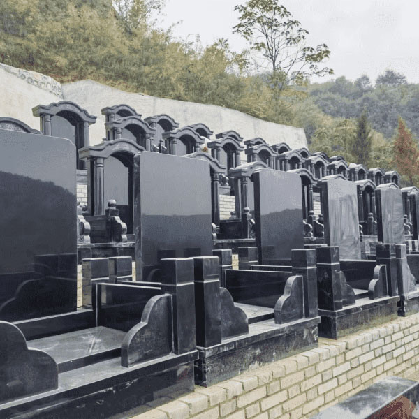 西安白鹿原公墓传统立碑墓型3号