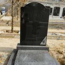 西安白鹿原公墓传统立碑墓型1号