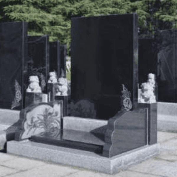 安灵苑传统立碑