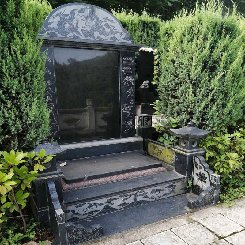 九龙山墓园传统立碑