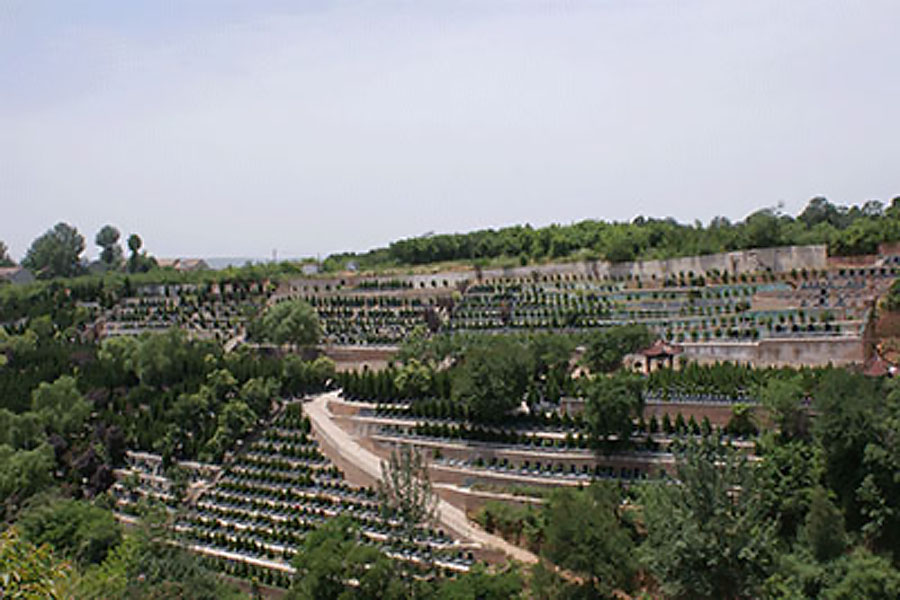 凤凰岭公墓景观图