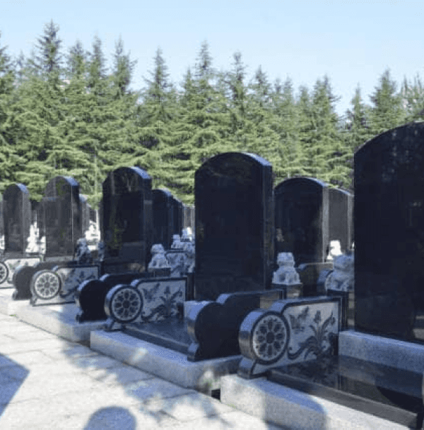 安灵苑传统立碑