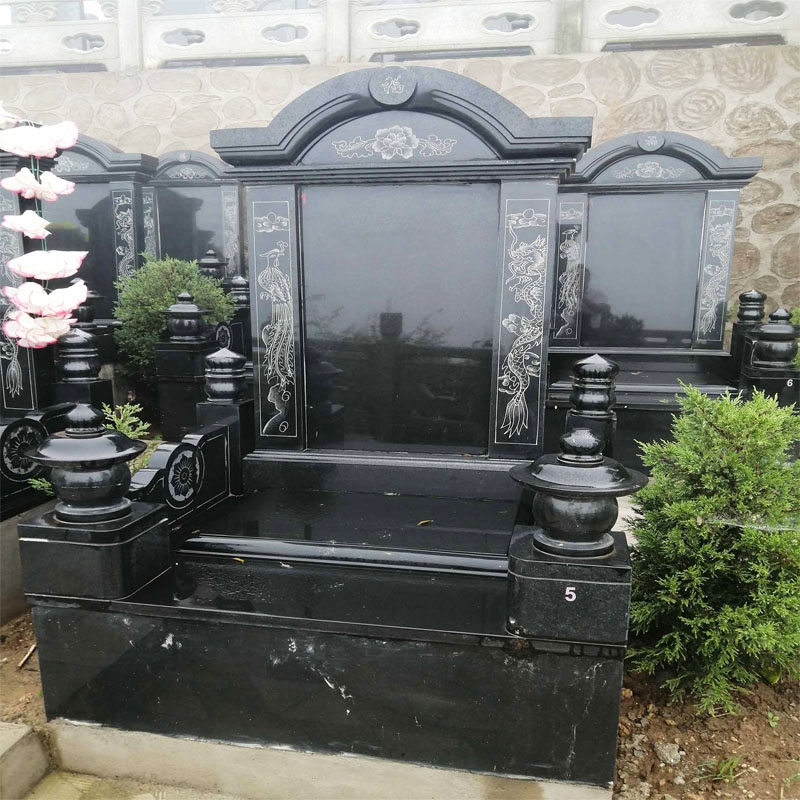 九龙山墓园传统立碑