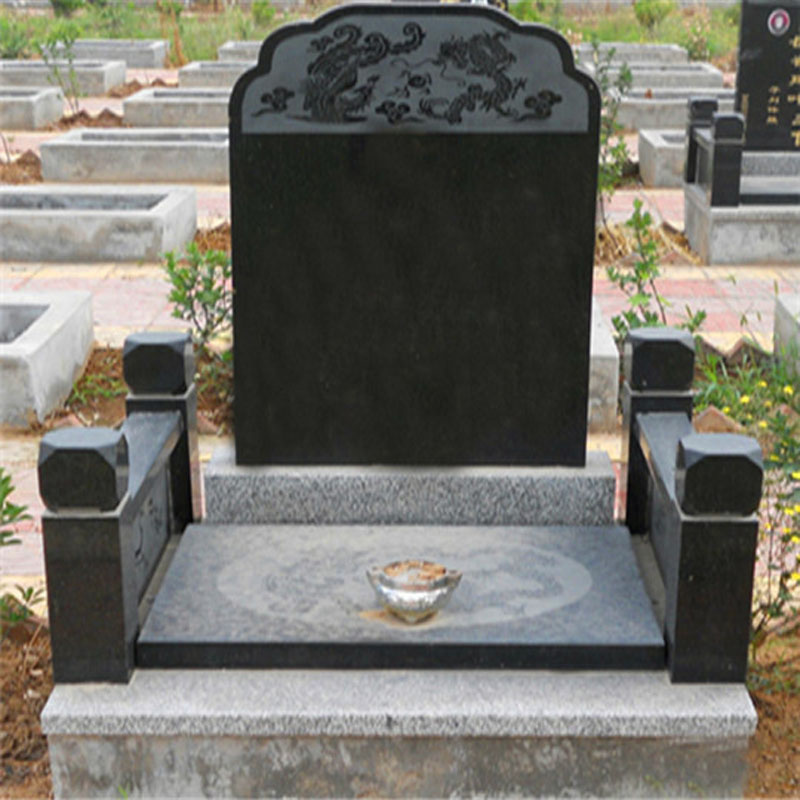 凤凰山公墓传统立碑