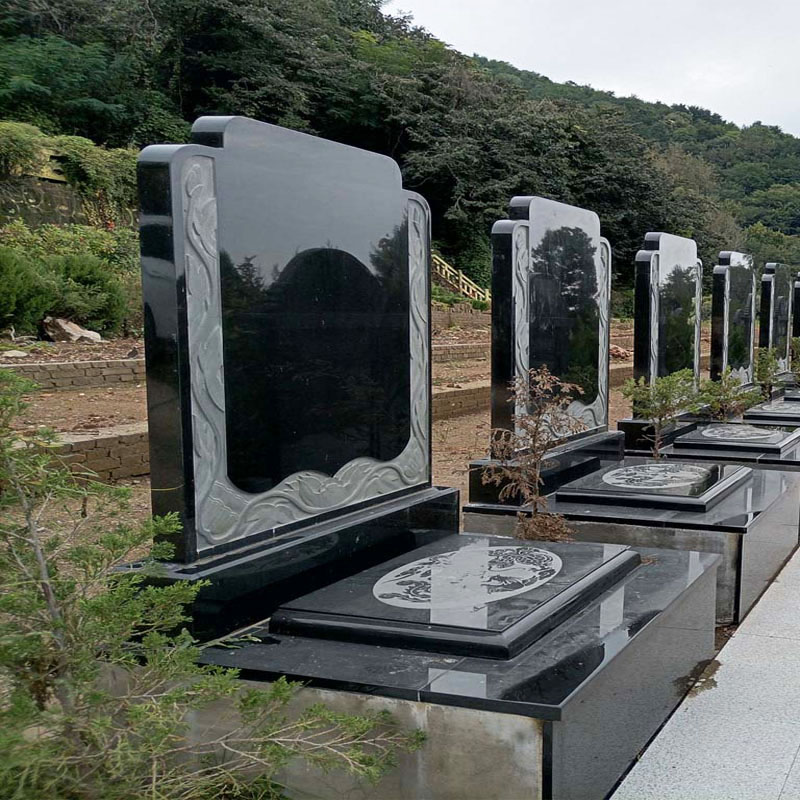 九龙山墓园传统立碑