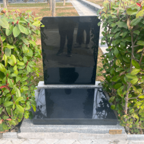 莲花山人文纪念公园传统立碑