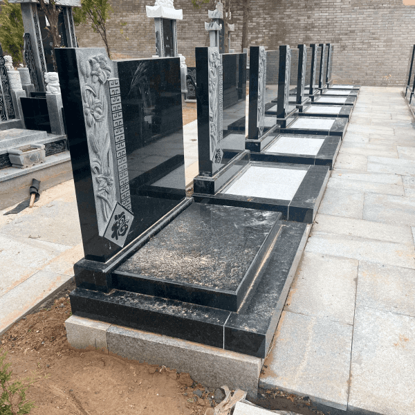 北邙陵园传统立碑