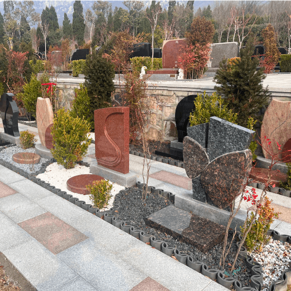 莲花山人文纪念公园艺术碑型