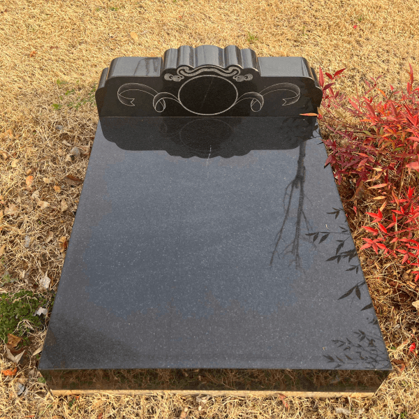 莲花山人文纪念公园卧碑